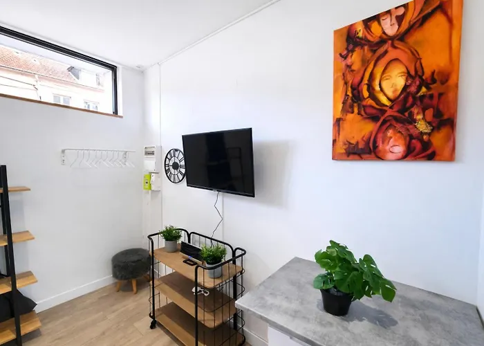 Apartment Avec Terrasse *